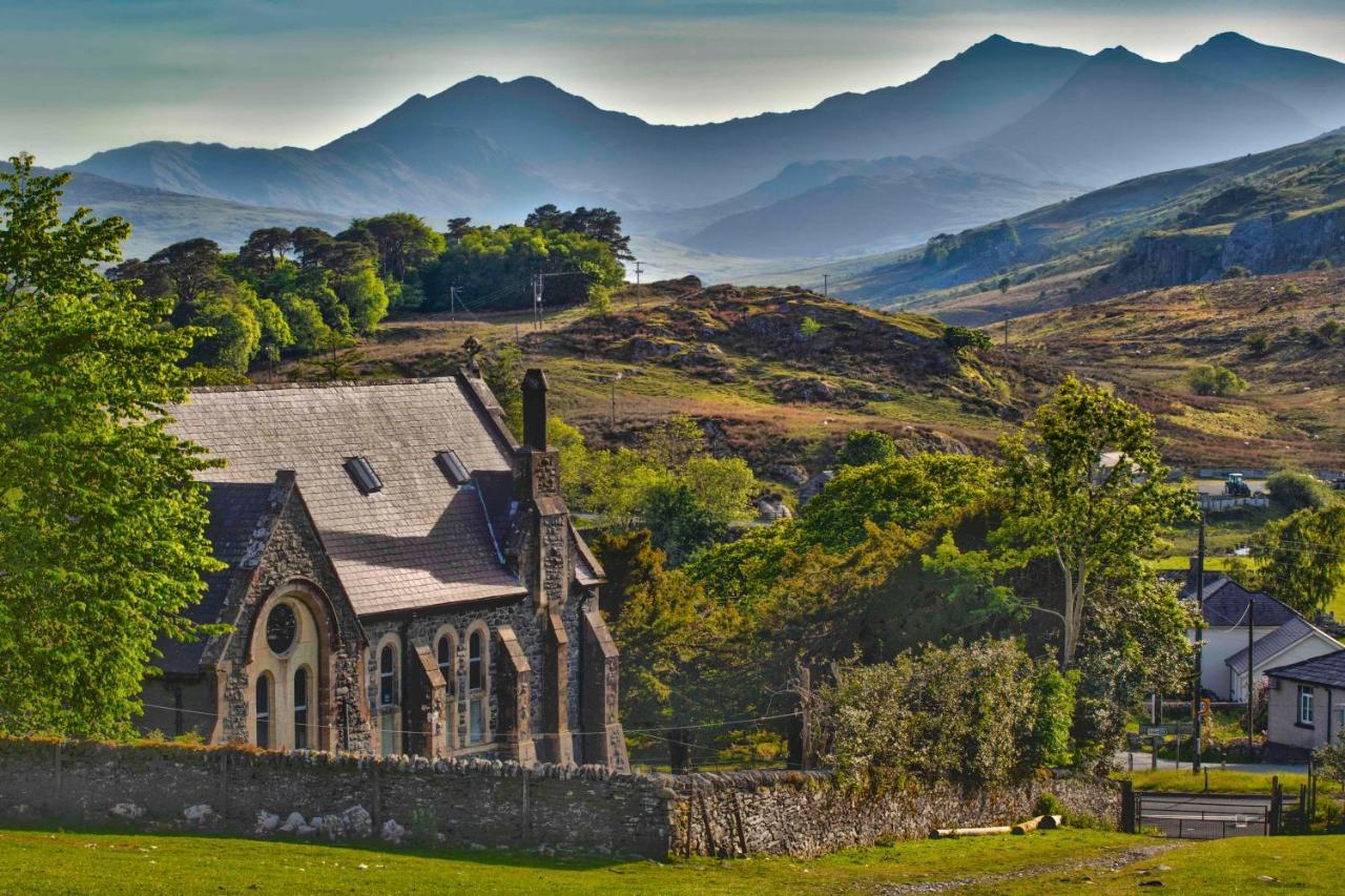 Mountain Church Capel Curig Kültér fotó