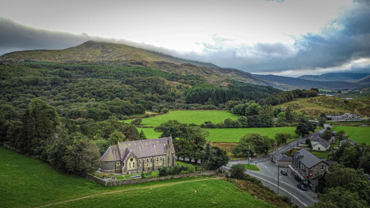 Mountain Church Capel Curig Kültér fotó
